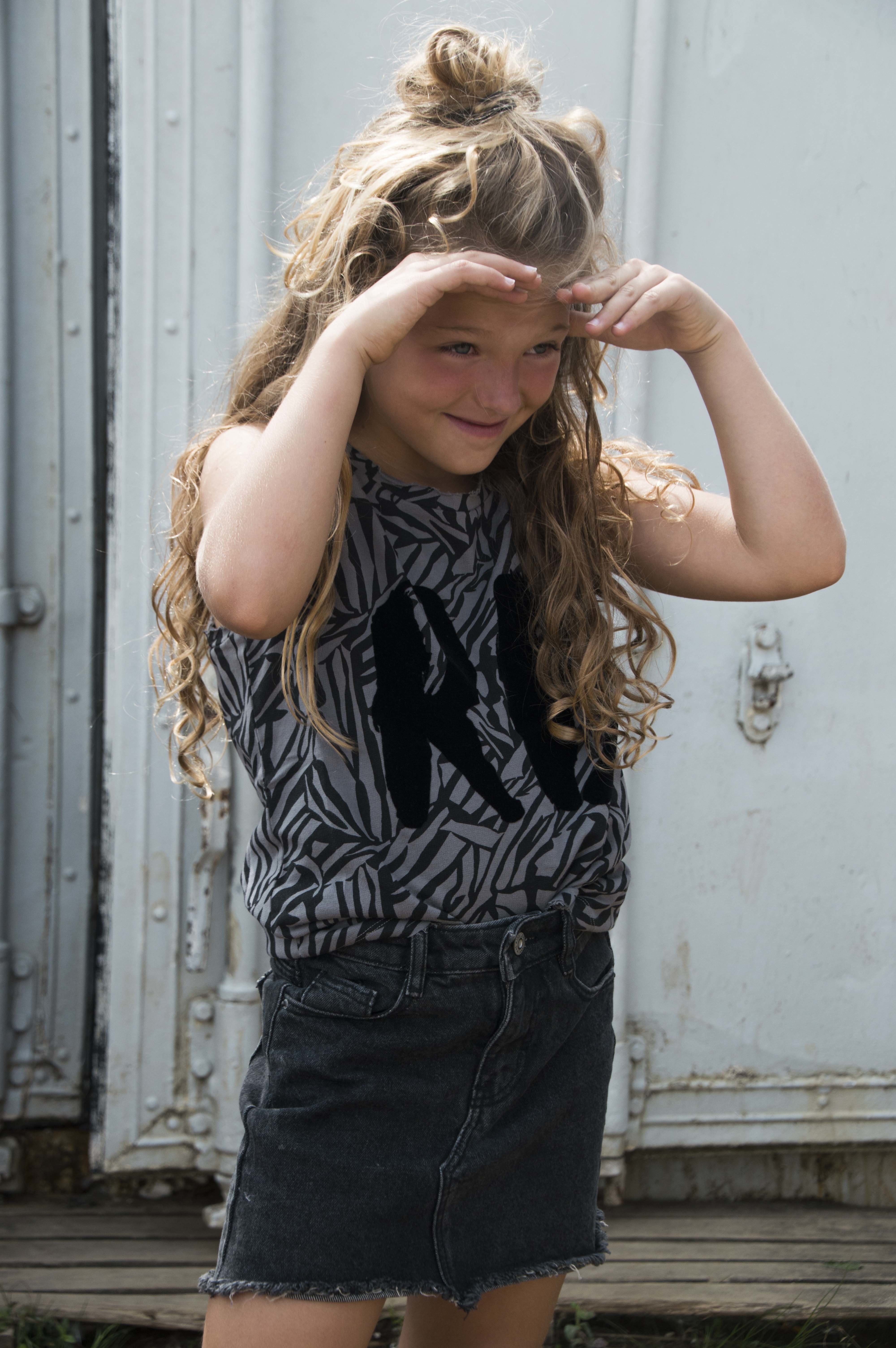 GIRLS MUSCLETEE : ZEBRA GREY