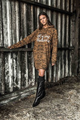 HOODED SWEATDRESS TIGER