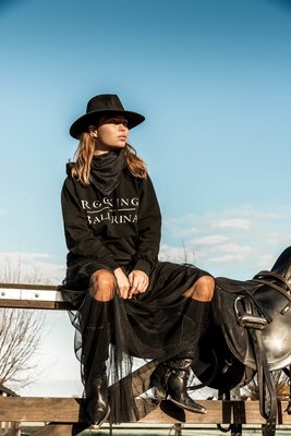 HOODIE CLASSIC ROCKING BALLERINA