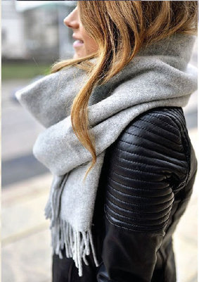 CASHMERE SHAWL ; 100% SCHEERWOL CAMEL