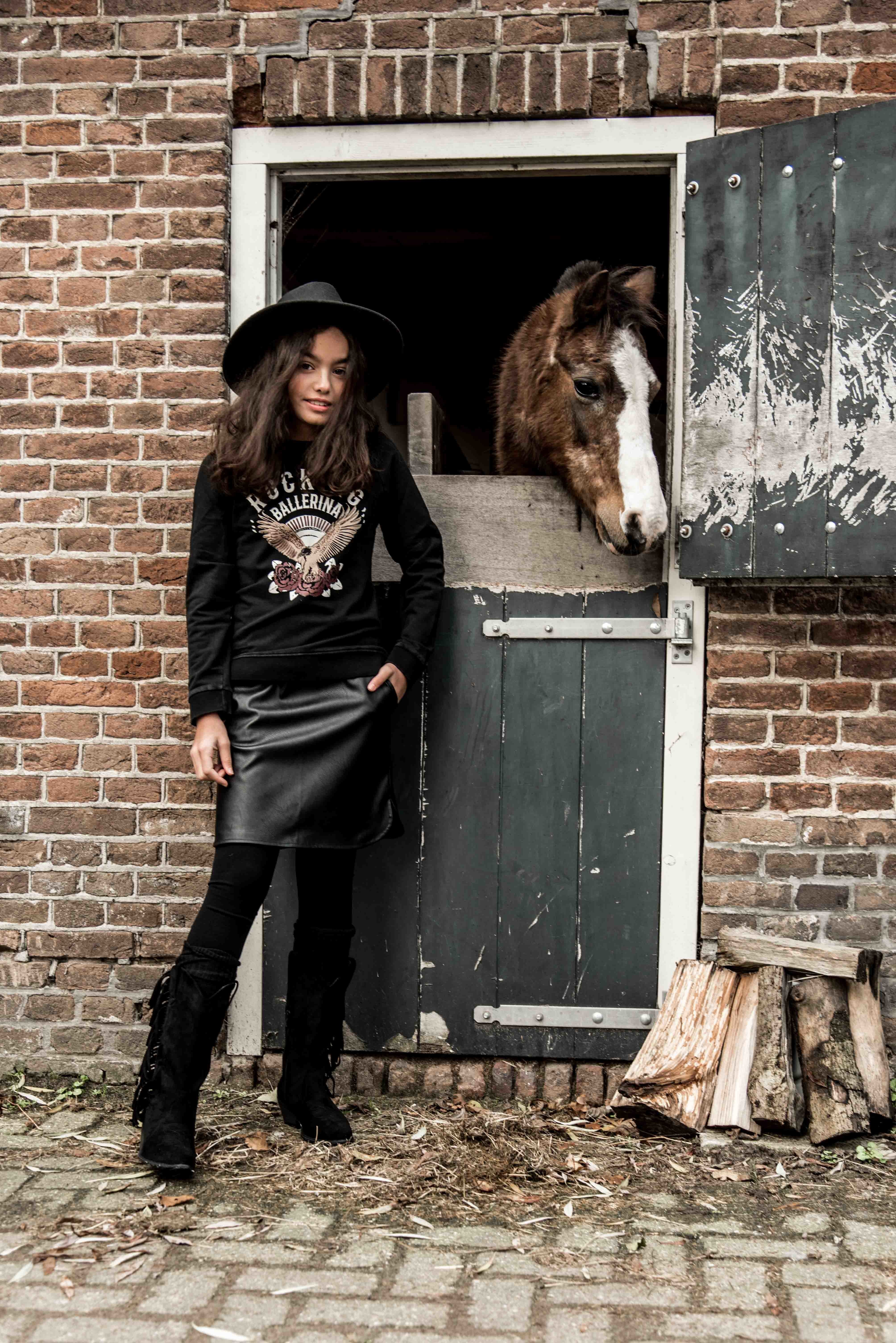 GIRLS : VEGAN LEATHER ROKJE MET ZAKKEN- MAG NIET MEER RETOUR