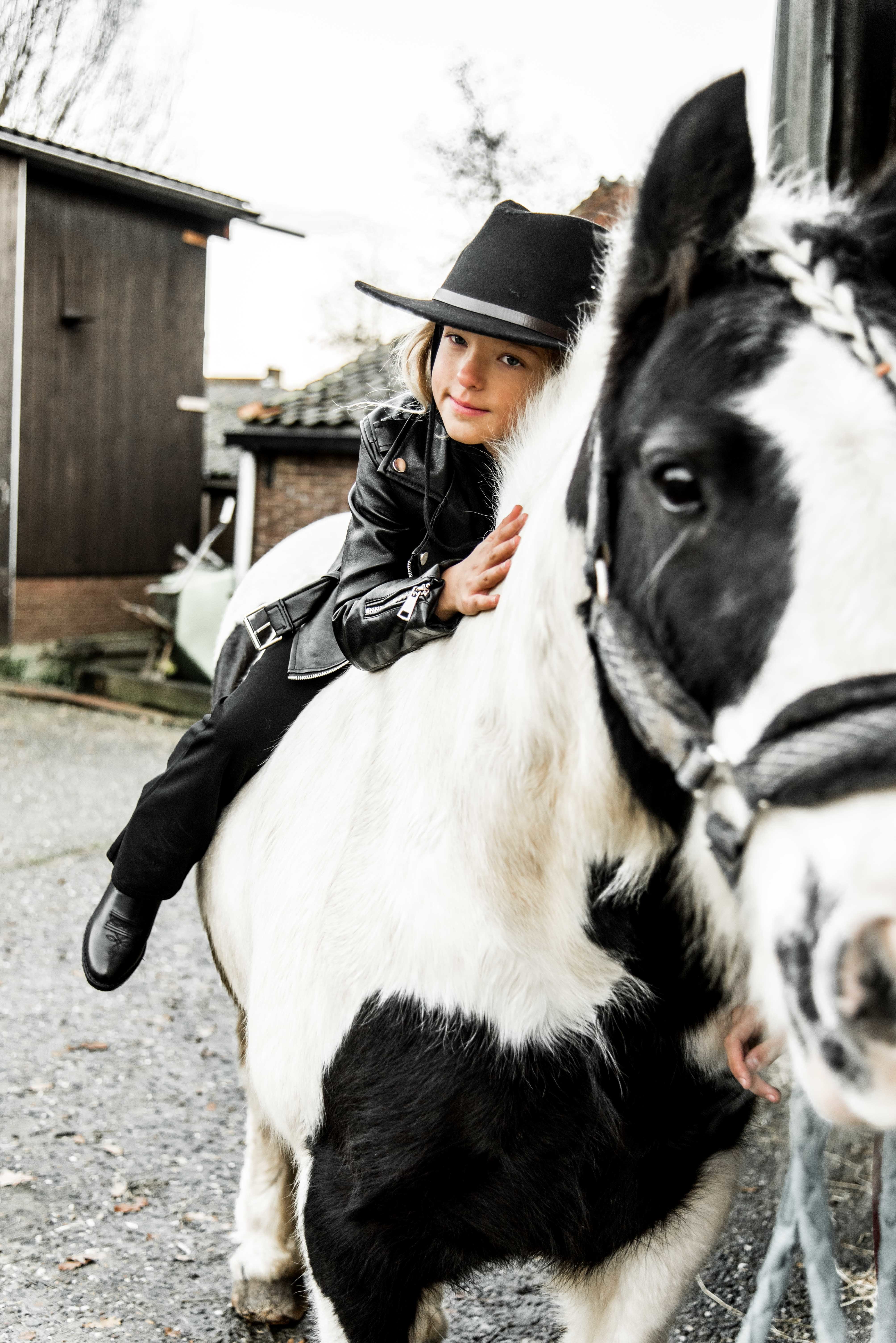 GIRLS BELT BIKER EIGEN NAAM