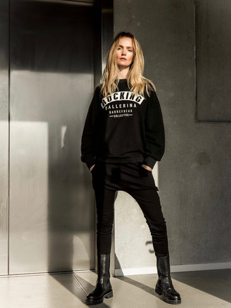 DROPPED CROTCH JOGGER; ROCKING BALLERINA BLACK .