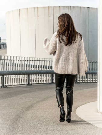 MOHAIR VEST - BEIGE