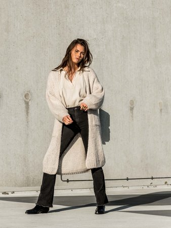 LANG MOHAIR VEST - BEIGE