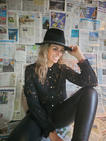 BLOUSE KANT ZWART